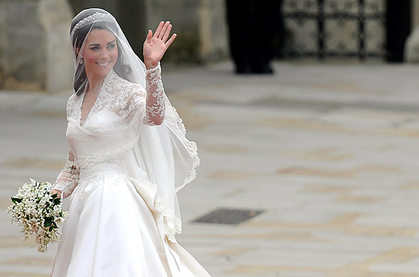 http://www.purplepieces.com/wp-content/uploads/2011/04/Kate-Middleton-Wedding-Dress-by-Sarah-Burton.jpg