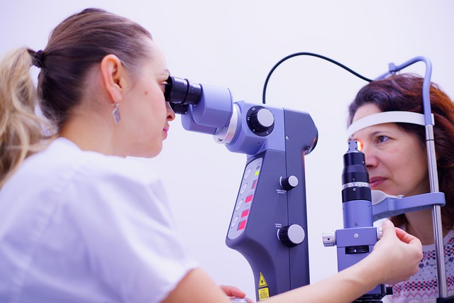 Dr. Noufal Mais on the Importance of Regular Eye Checkups
